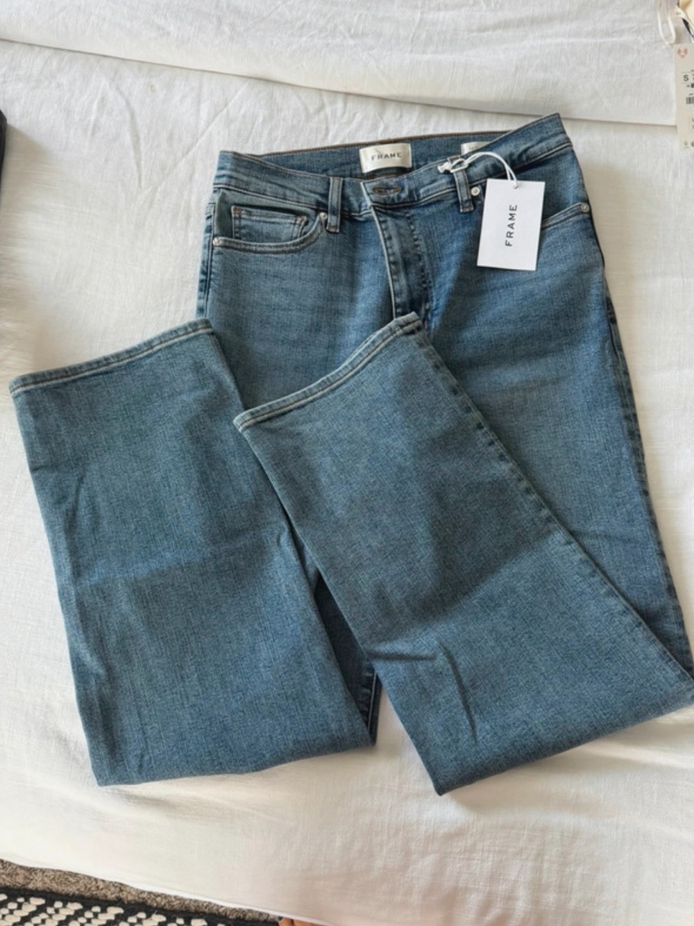 NWT! Women’s Frame Denim Straight Leg Jeans in Mid Blue Wash
